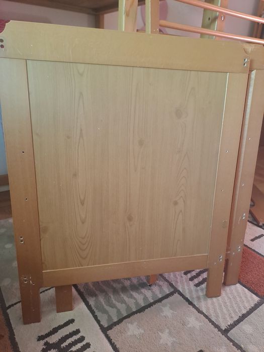 Używane łóżeczko IKEA LEKSVIK z materacem