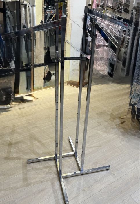 Стійка для одягу краб