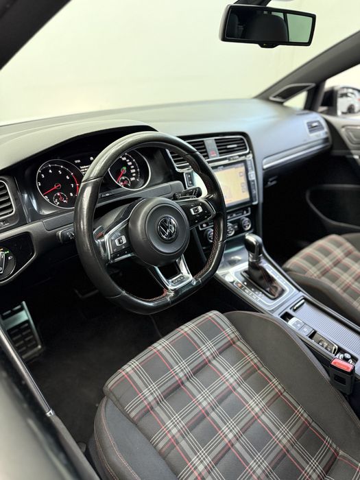VOLKSWAGEN GOLF 7 GTI DSG