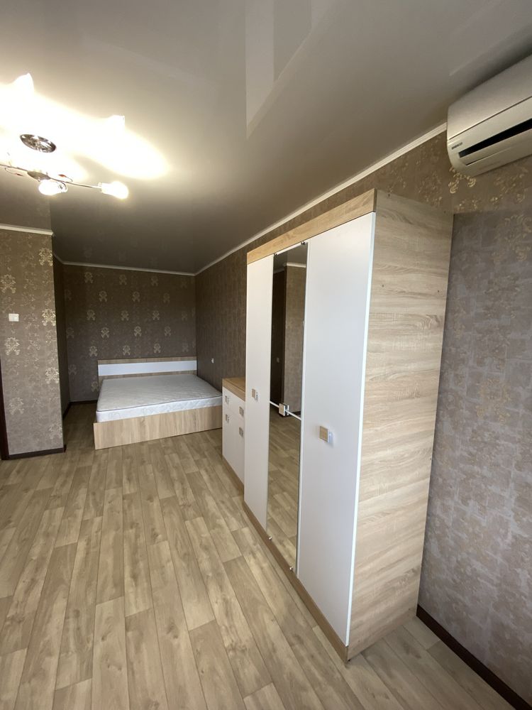 Продам 1 ком. Пр. О.Поля низ( бывш.пр.Кирова) 32000$