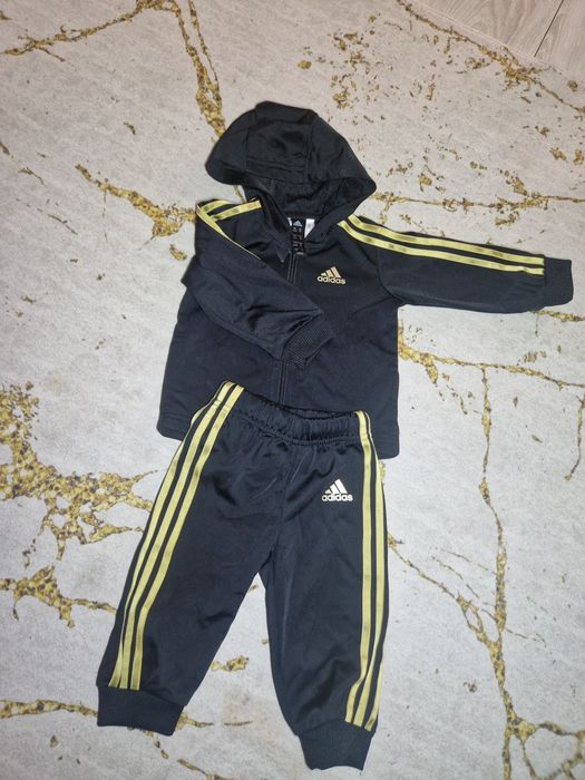 Komplet dresowy chłopięcy ADIDAS roz.68