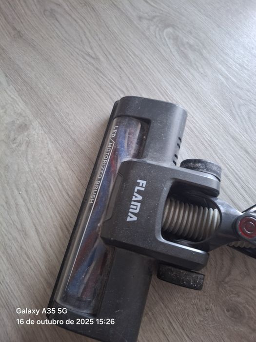 Aspirador vertical Flama