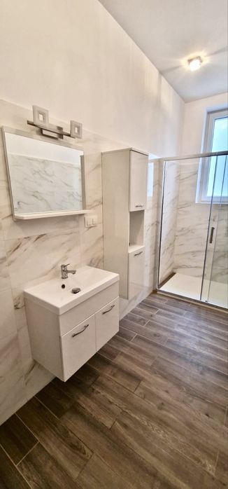 Nowe meble łazienkowe