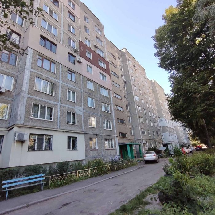 Повноцінна квартира в Юзр.
