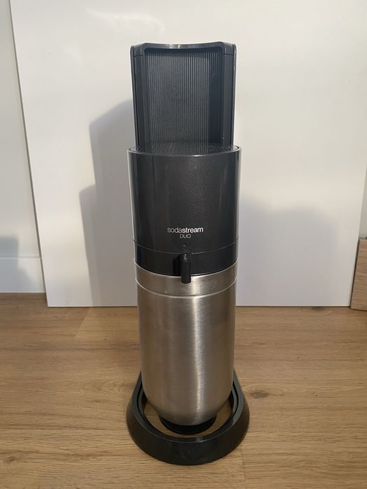 SodaStream saturator duo + nowy wkład + szklana karafka