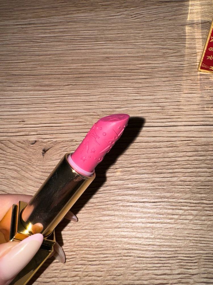 Помада для губ estee lauder rouge a levres