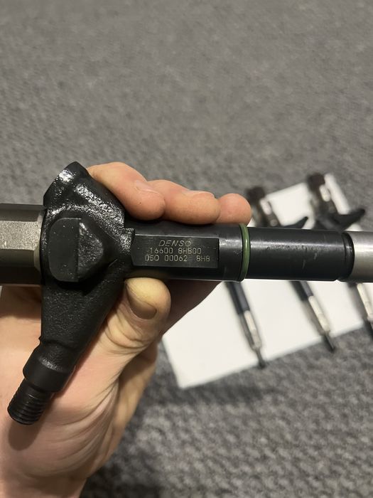 Продаю Паливна форсунка Denso з номером деталі 16600 8H800