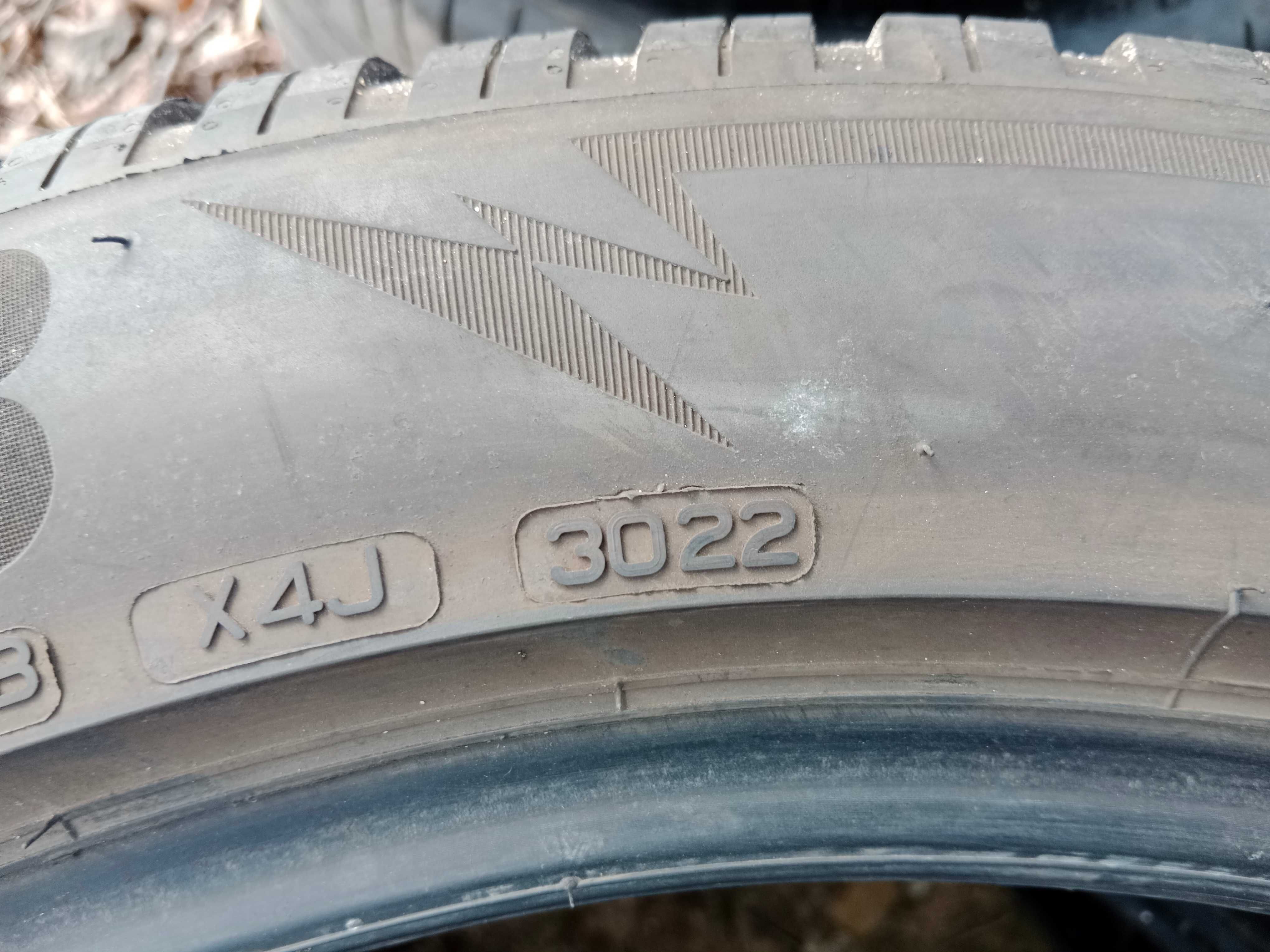 Opona używana 275/45R20 Bridgestone Blizzak LM005 1szt.