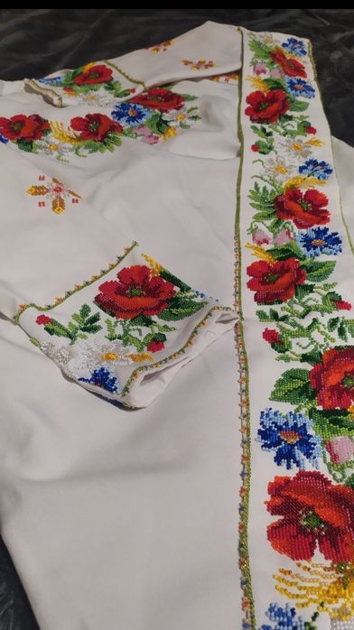 Пролам вишите плаття бісером( чеським! Ручна робота!)