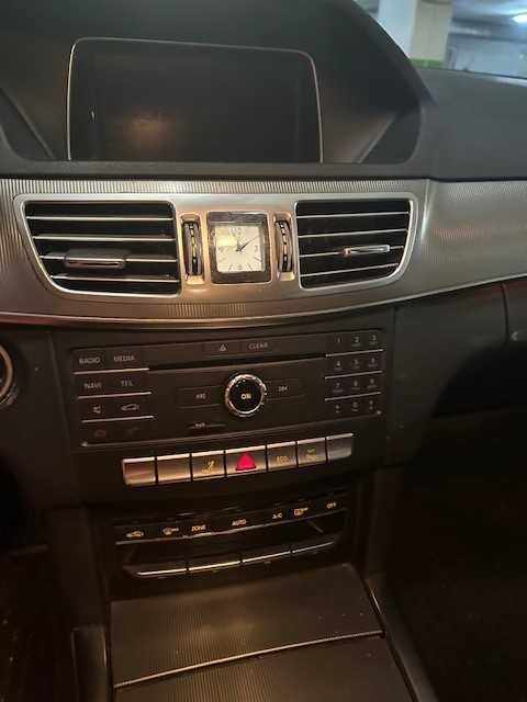 Carrinha Mercedes E220, Gasóleo, 125632 Km, automática, Avantgarde