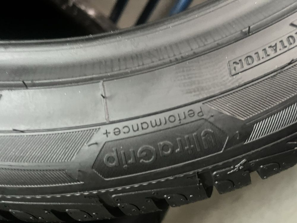255/45/18 R18 Goodyear UltraGrip Perfomance+ 4шт нові зима