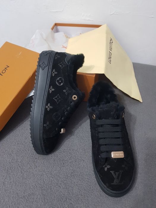 Кросівки зимові кеди мехові Louis Vuitton lv 38 лофери з мехом