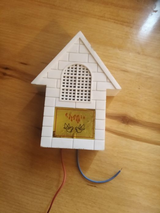 Дзвінок для вхідних дверей.