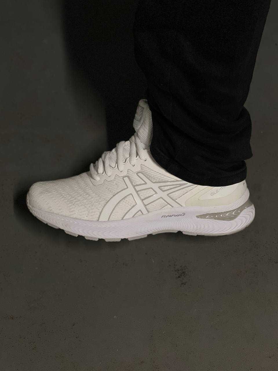 Asics Gel Nimbus 22 White