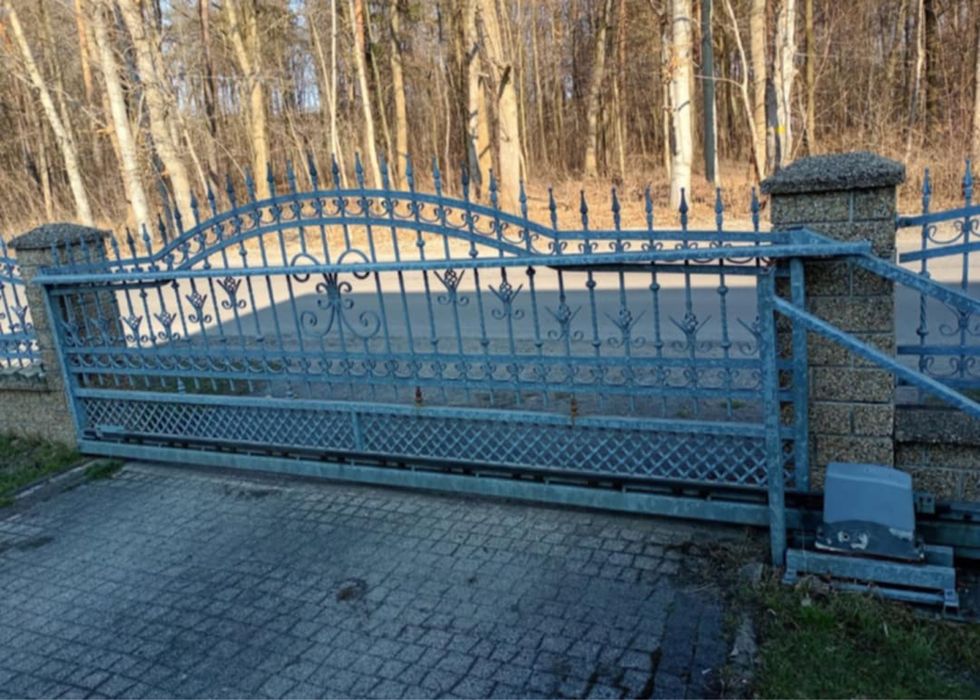 Kuta brama z automatem ocynkowana
