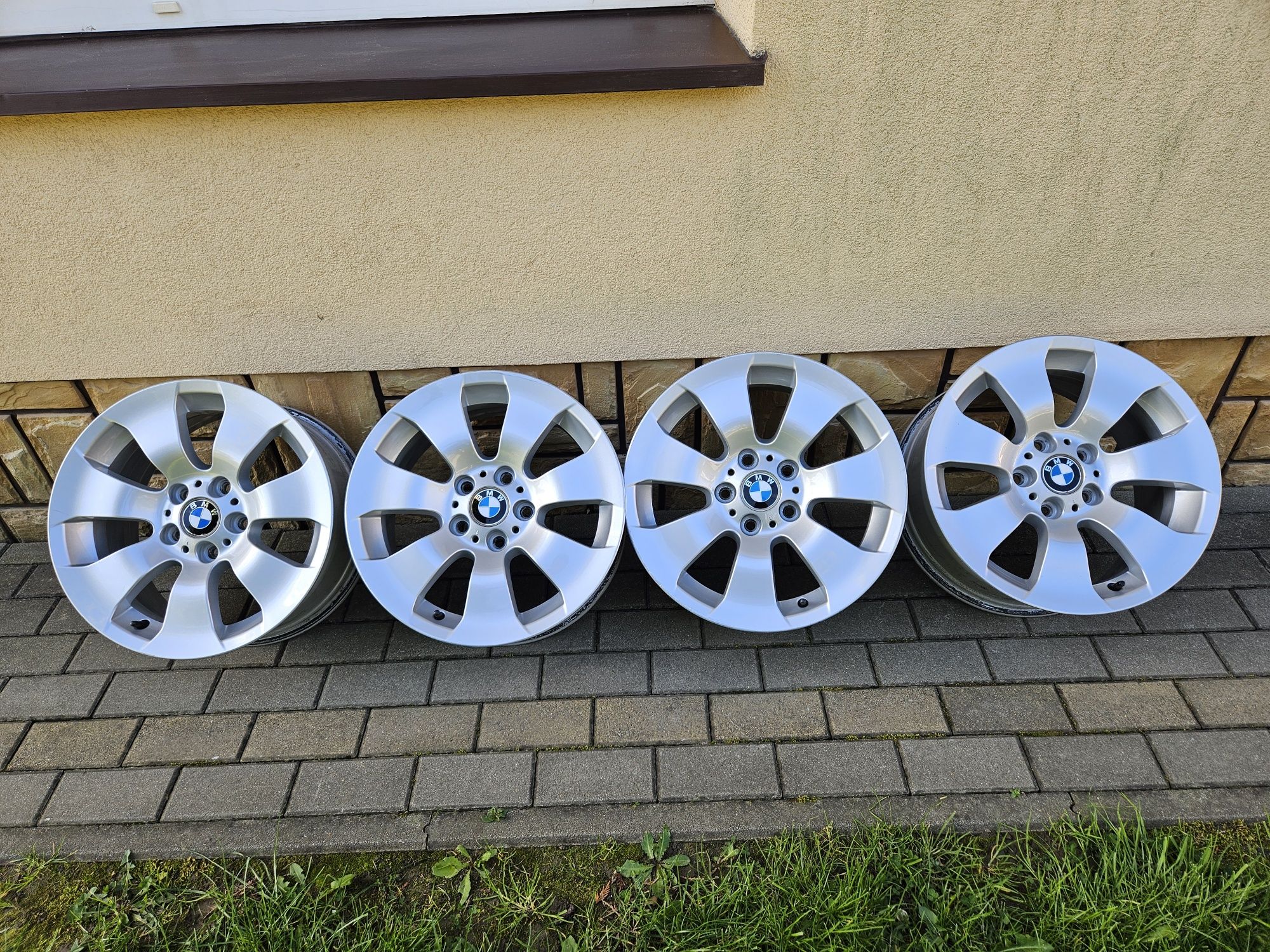 Alufelgi r17 5x120 Bmw Opel Insignia Vw T5 T6 Vivaro Trafic