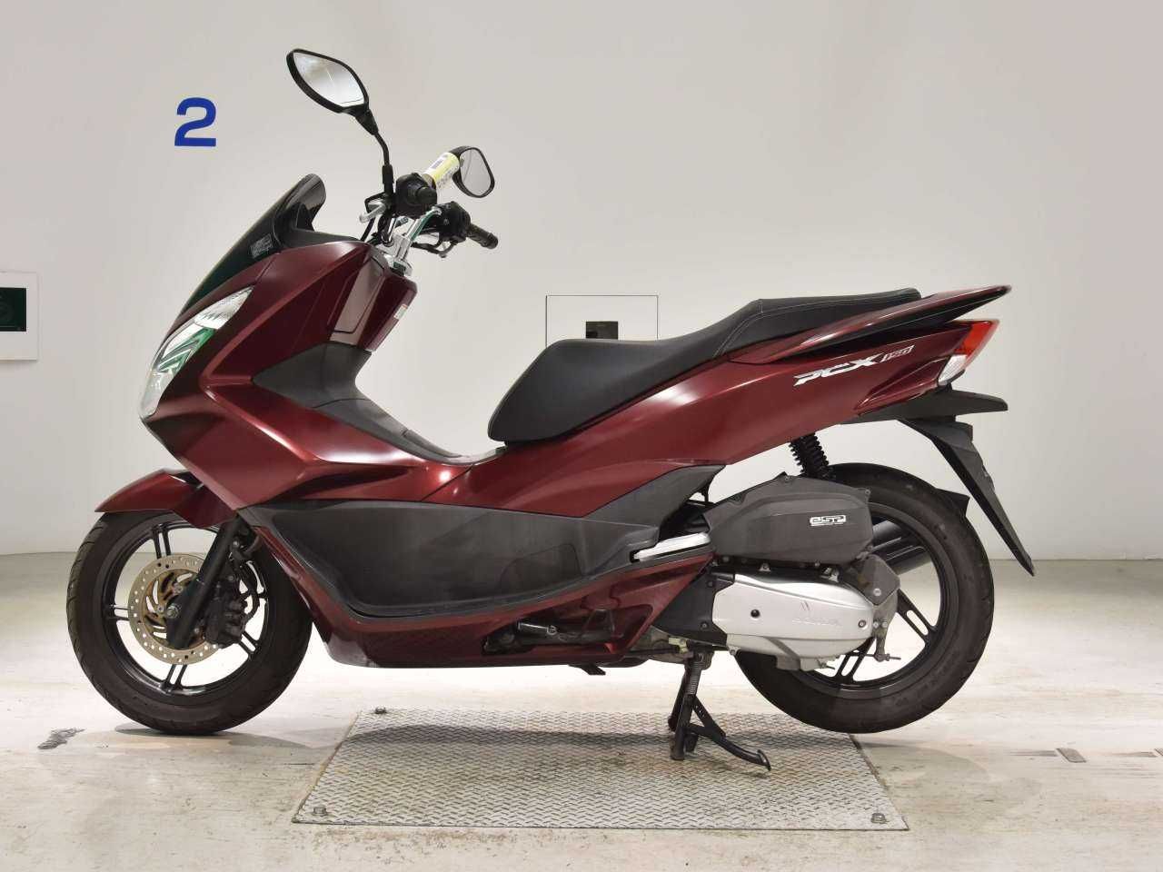 Купить японский скутер Honda PCX 150 KF18, мотосалон Артмото Полтава