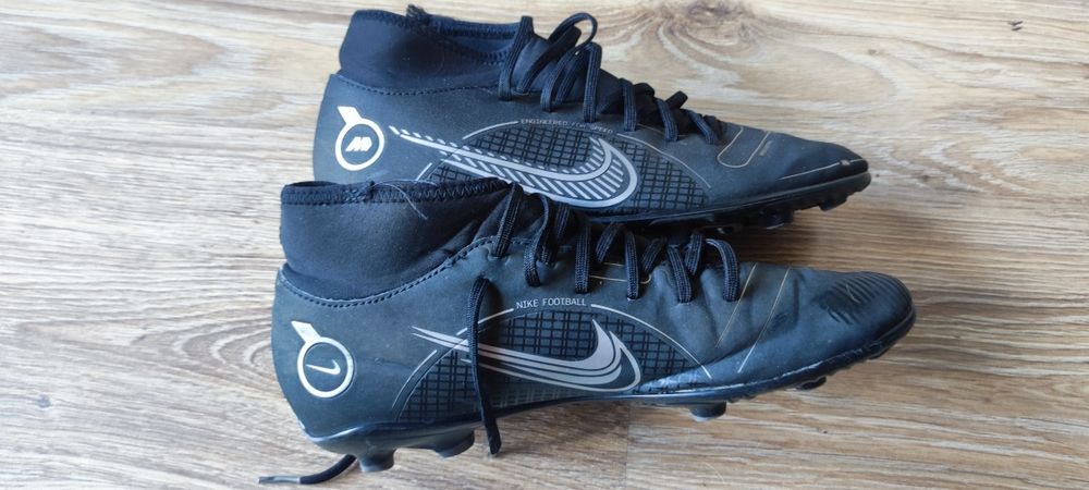 Nike Korki Buty Piłkarskie 40,5