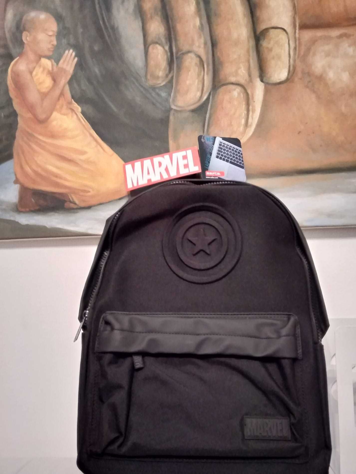 Mochila CAPTAIN AMERICA (31x40x4cm)[Nova c/etiqueta fabricante Safta®]