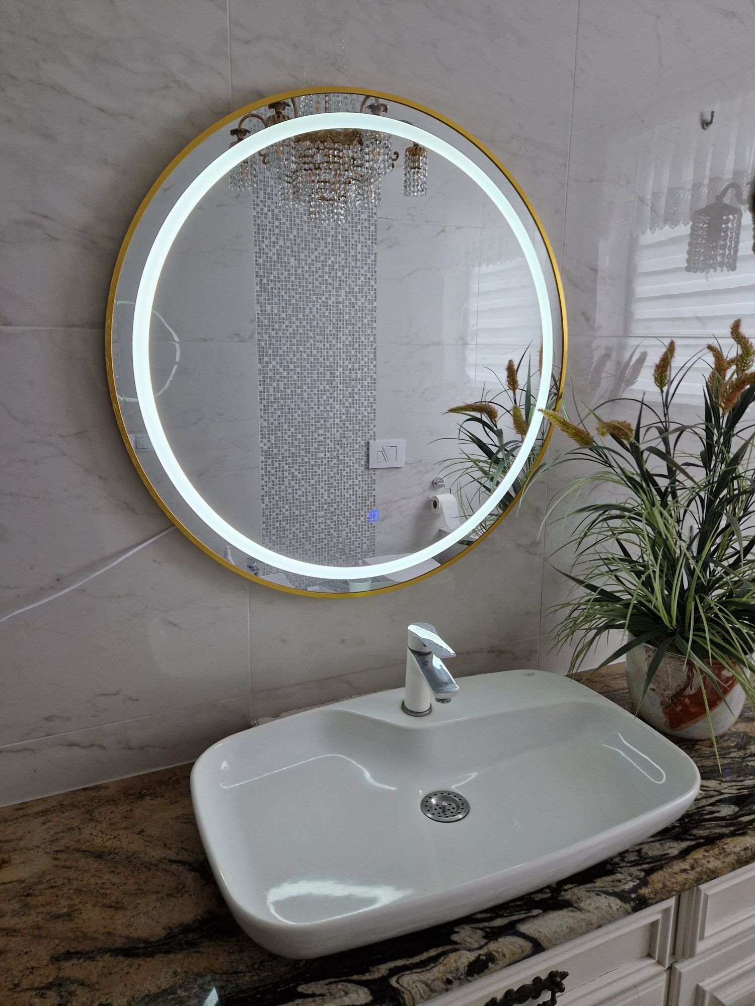 Lustro ścienne okrągłe łazienkowe podświetlane led  80 cm
