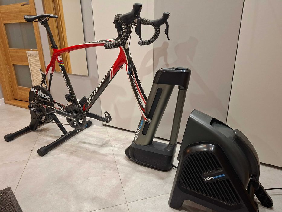 zestaw Wahoo Kickr Core, Climb, Headwind + Speciali. Tarmac SL3 na di2
