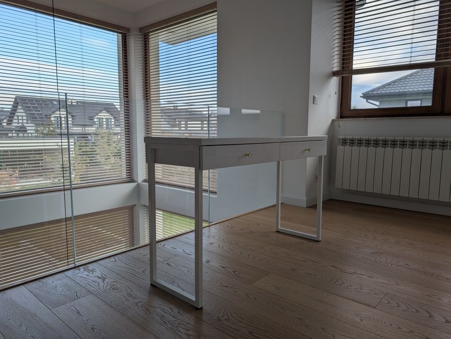 Toaletka Ikea Besta Brus