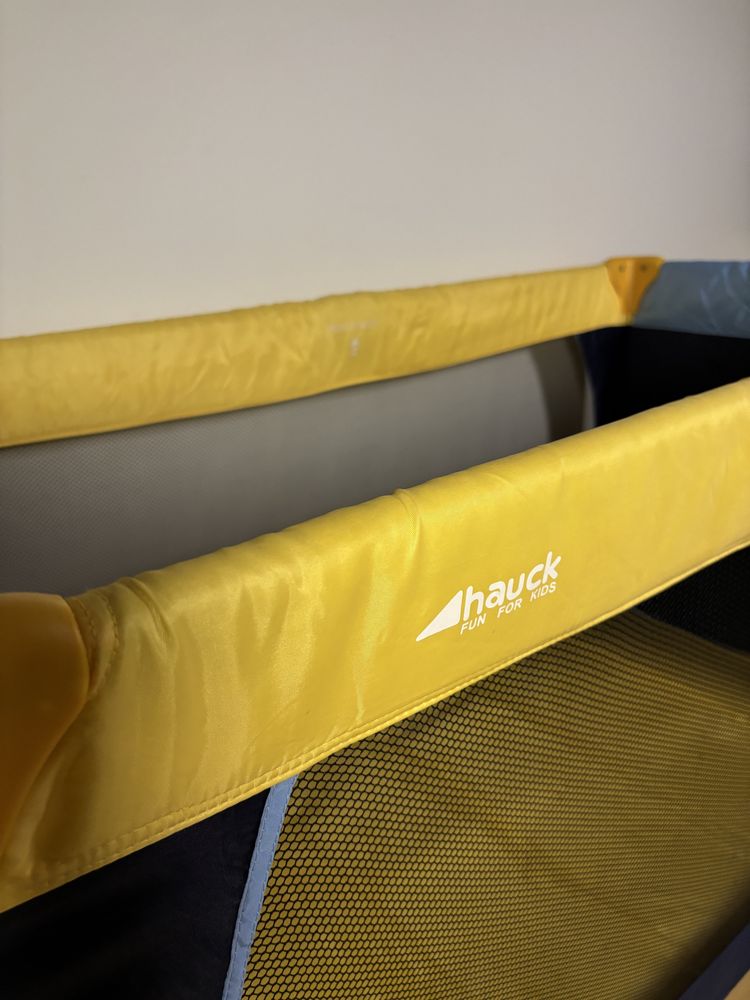 Cama de Viagem para Bebé Hauck com Colchão
