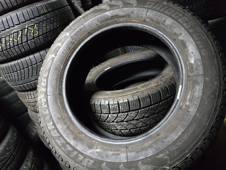215/65R16C Bridgestone Blizzak LM 16C