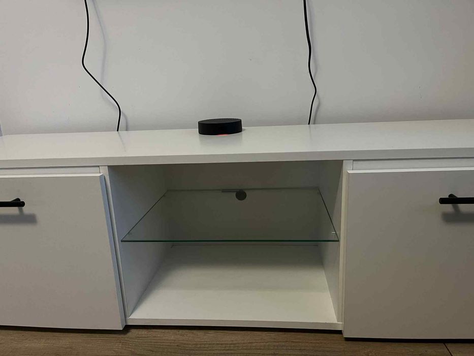 Podswietlana Szafka RTV