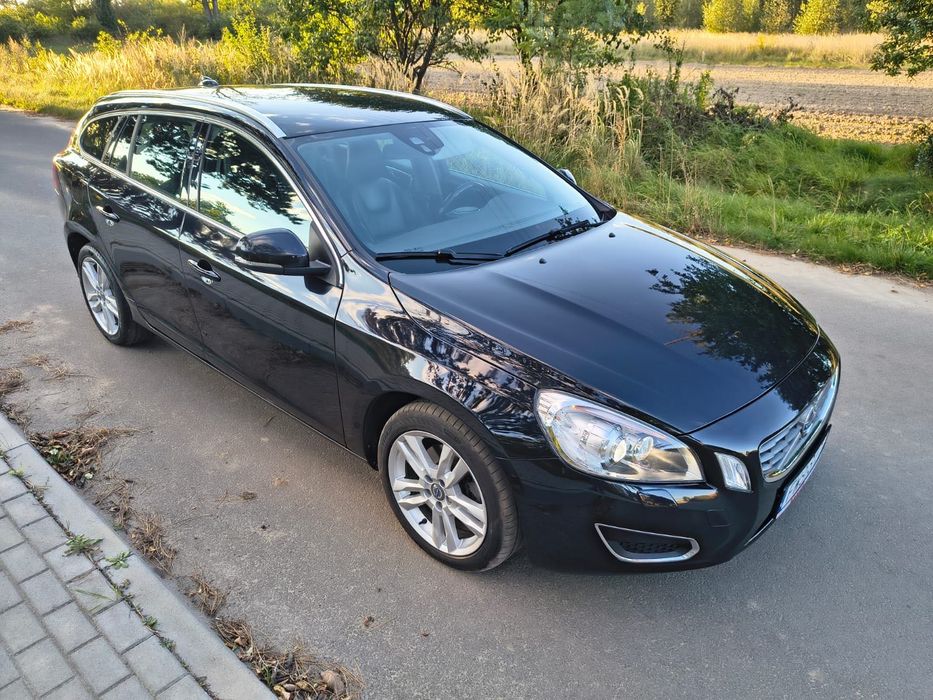 Volvo v60 2.0 d3 163km niski przebieg 145tkm