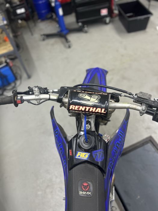 Yamaha yzf250 doinwesotwna