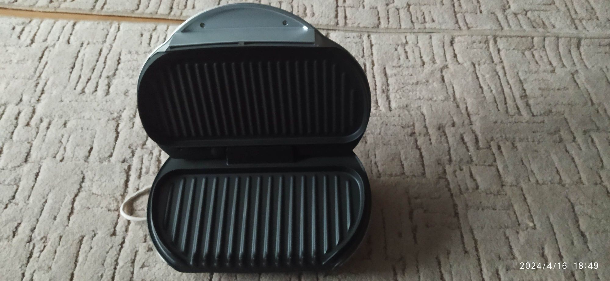 Grill elektryczny  1100 W do domowego użytku