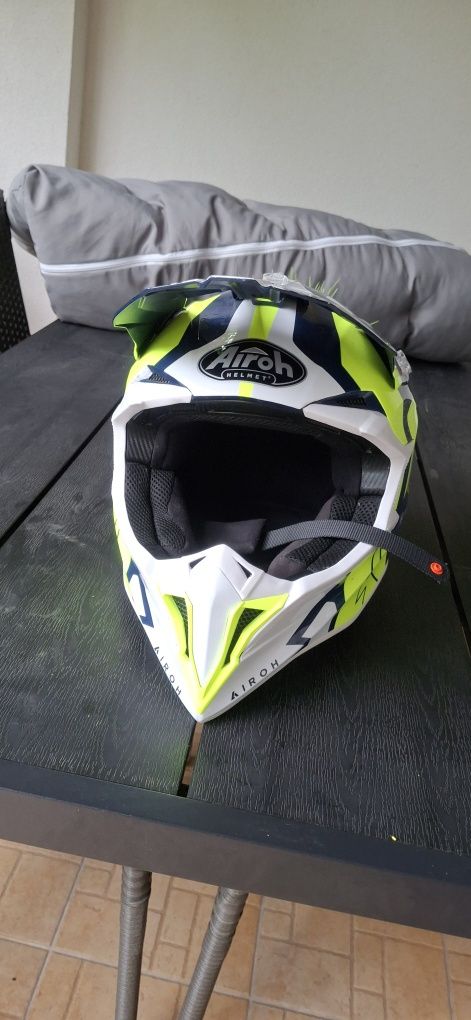 Kask airoch rozmiar L