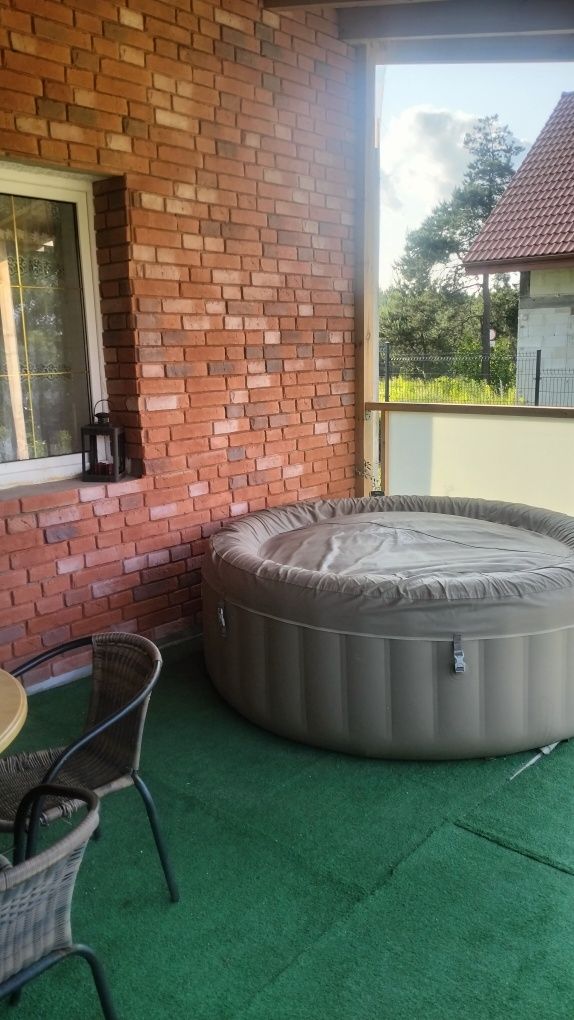 Osada Jelonkowo domki całoroczne z jacuzzi ogrodowym i kuchnia polowa