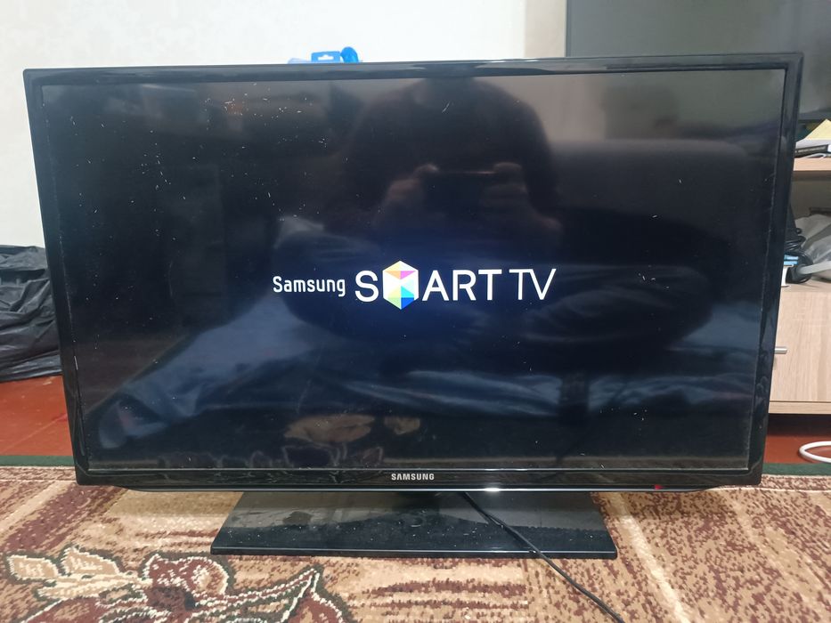 Продам телевизор Samsung UE32EH5307 Smart TV