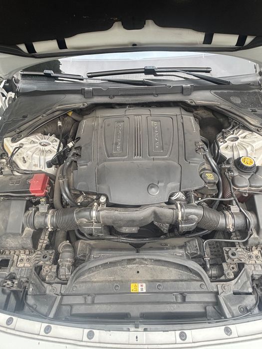 Sprzedam Jaguar xf x260