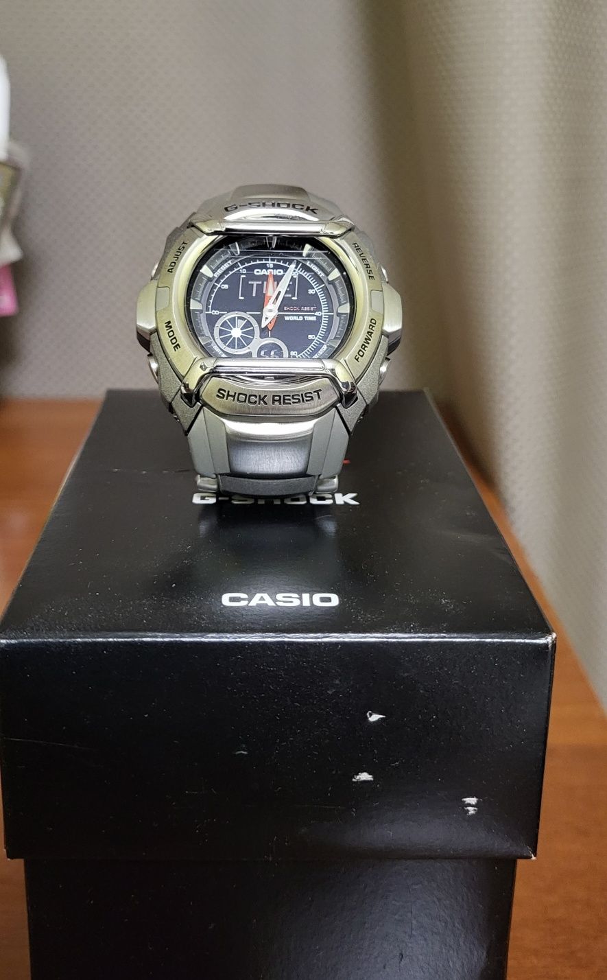 Часы Casio G-shock