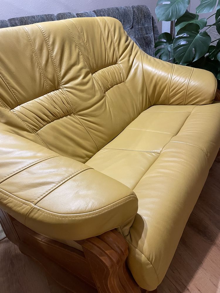 Sofa skórzana żółta