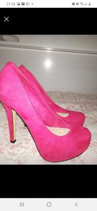 Sapatos salto rosa