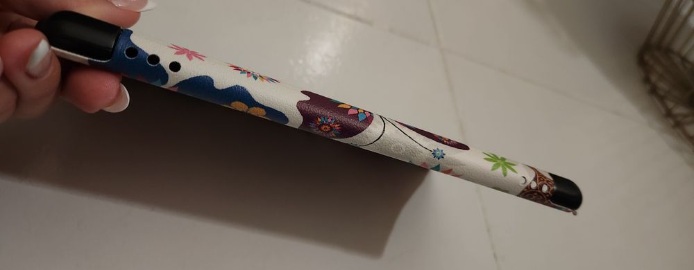 Capa com iman tablet 7"