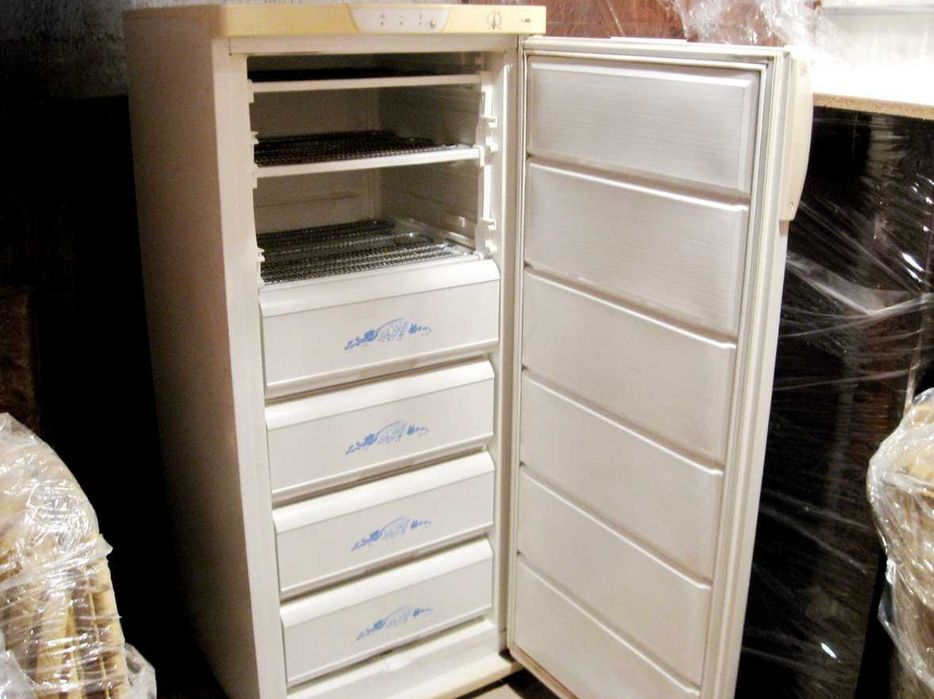 Wysoka Zamrażarka Whirlpool