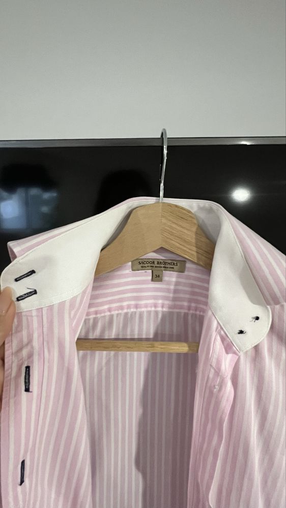 Camisas Sacoor em excelente estado