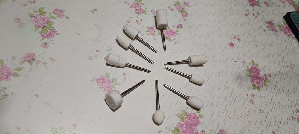 Frezy do polerowania paznokci