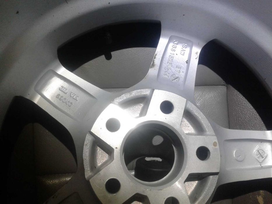 5x108 65mm ET35 Alufelga Nowa Opona Zeetex HP 2000 vfm 205 55 R15 88V