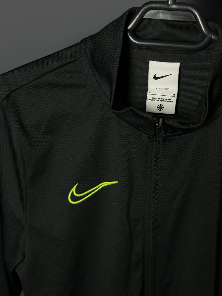 Nike  tech fleece оригинал