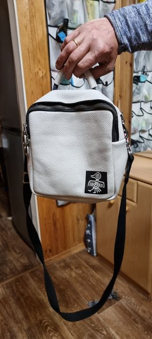 Женская кожаная сумка