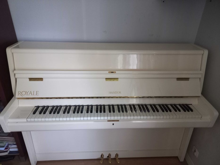 Pianino Royal Handok