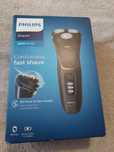 Máquina de Barbear Philips - Nova, Selada e com Garantia