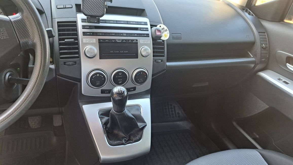 Samochód osobowy Mazda 5