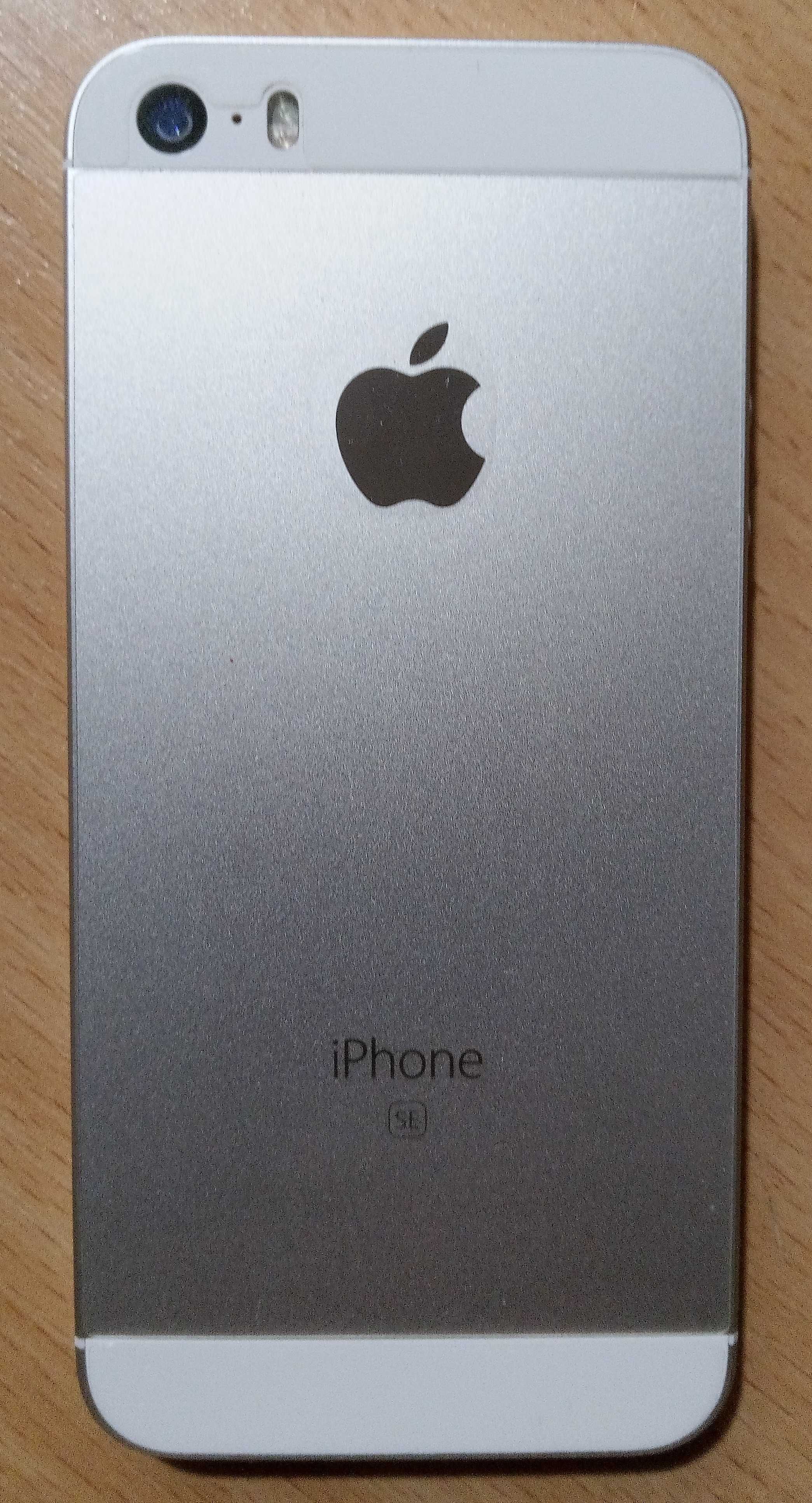 iPhone 5se (білого кольору)